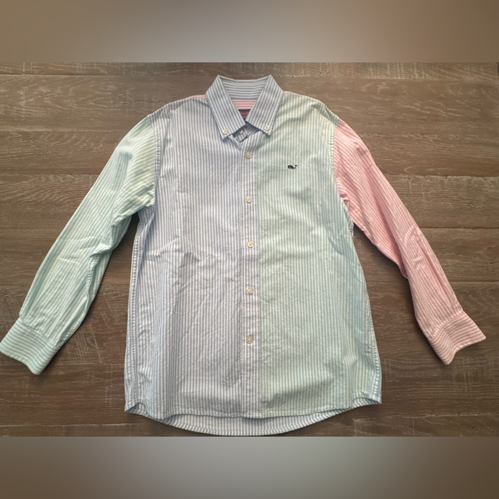 Boys Small (8-10) Vineyard Vines Colorblock Button-Down Shirt